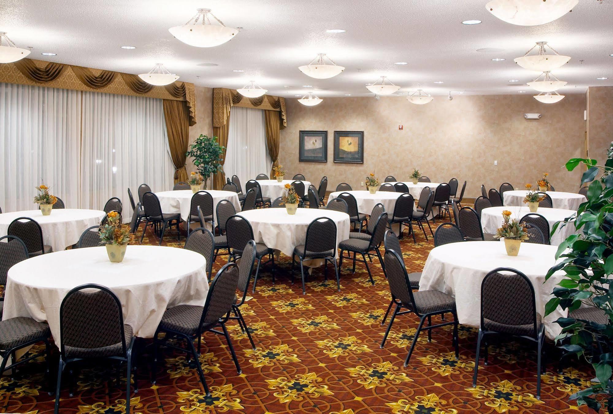 Clubhouse Hotel Sioux Falls Facilidades foto